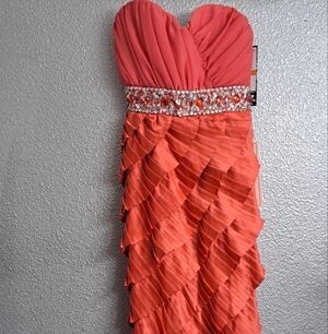 NWT Sequin Hearts Orange Strapless Ruffled Mini Dress   Size 7